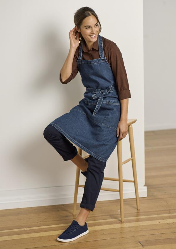 Clout Apron Option Image 3