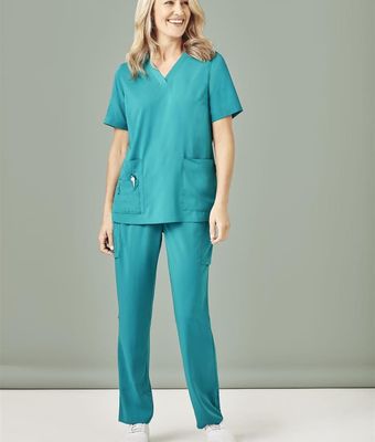 Avery Ladies Roll Up Scrub Pant Uniform Hero Image